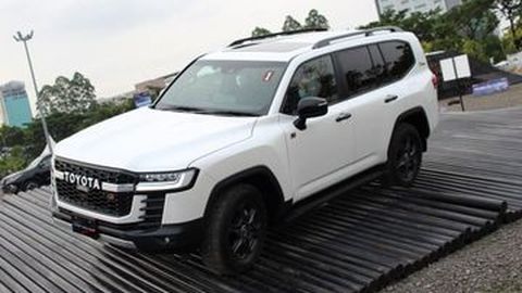 Gokil, Inden Toyota Land Cruiser 300 di Indonesia Lebih dari 3 Tahun!