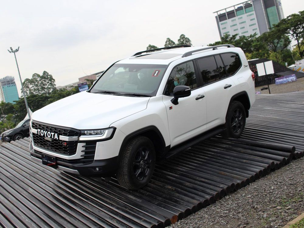 Gokil, Inden Toyota Land Cruiser 300 di Indonesia Lebih dari 3 Tahun!