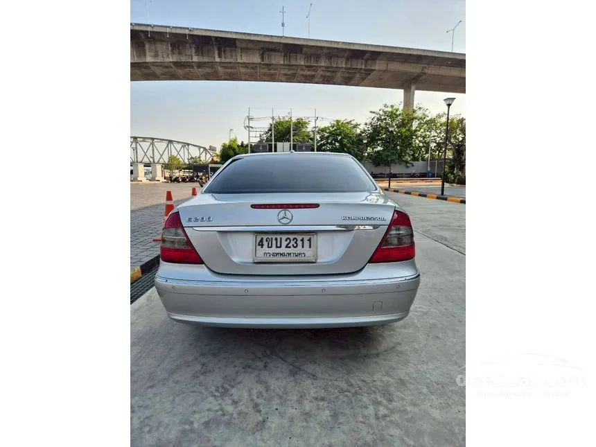 2009 Mercedes-Benz E200 Kompressor Avantgarde Sedan