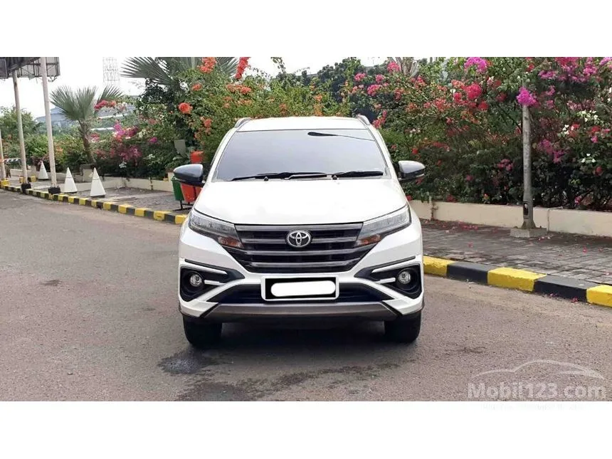 Jual Mobil Toyota Rush 2023 S GR Sport 1.5 di DKI Jakarta Automatic SUV Putih Rp 239.000.000