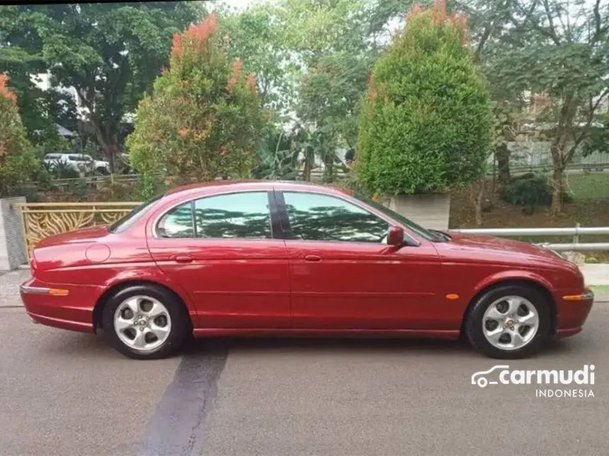 2000 Jaguar S-Type Sedan