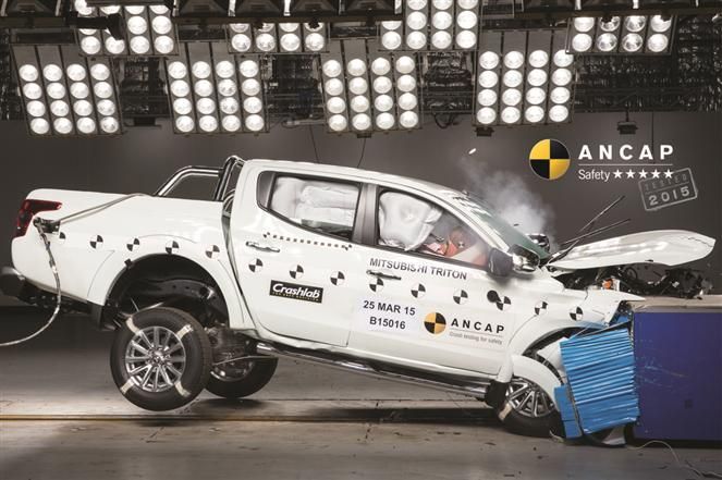 ANCAP 5 Stars For All-New 2015 Mitsubishi Triton