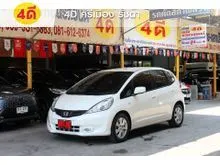 2013 Honda JAZZ 1.5 (ปี 08-14) V Hatchback