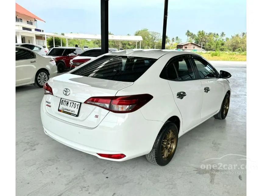 2017 Toyota Yaris Ativ S Sedan