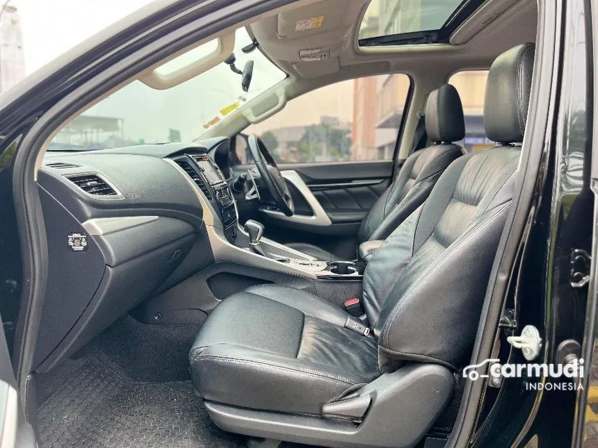 2017 Mitsubishi Pajero Sport Dakar 4X2 SUV