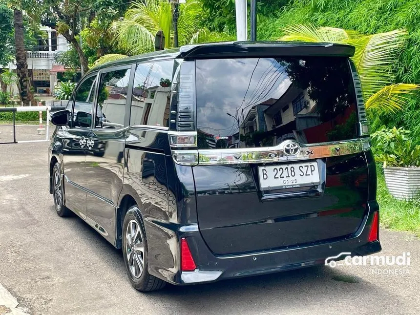 2017 Toyota Voxy Wagon