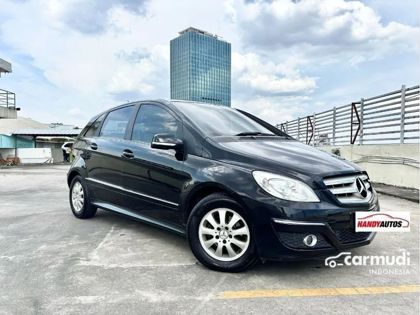 2010 Mercedes-Benz B180 Hatchback