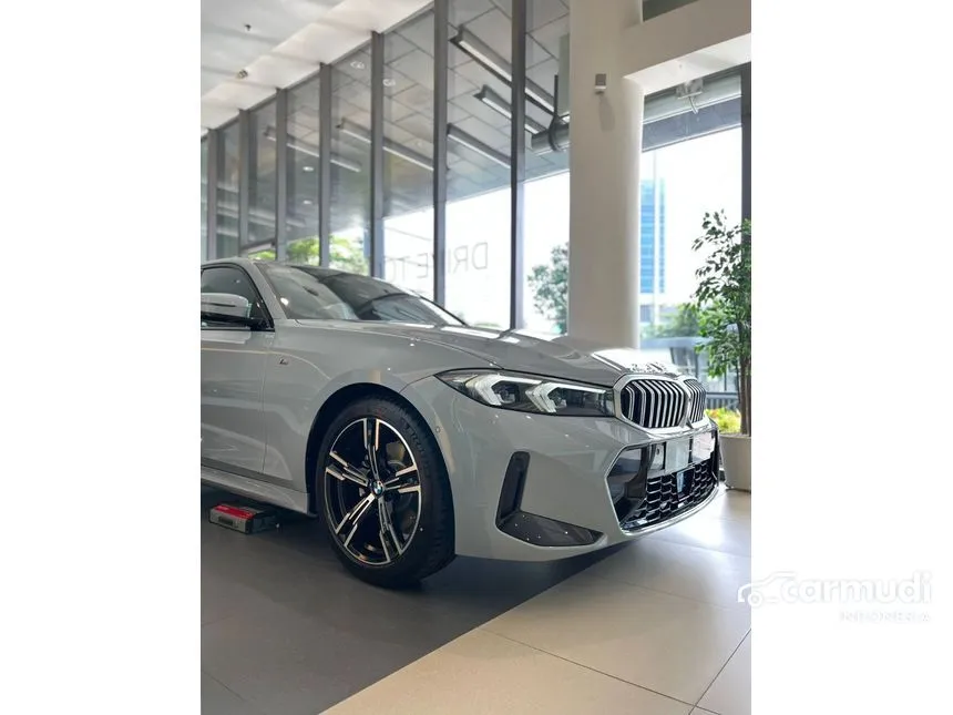 2025 BMW 320i M Sport Sedan