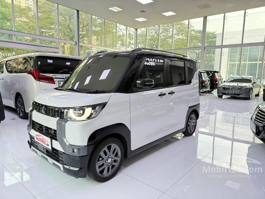 2025 Mitsubishi Delica Mini G Premium MHEV Micro car