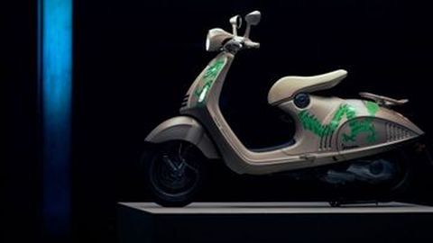 Motor ‘Sultan’ Baru! Vespa 946 Dragon Cuma Ada 1.888 Unit