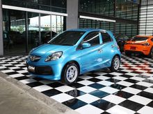 2013 Honda Brio 1.2 (ปี 11-16) V Hatchback AT