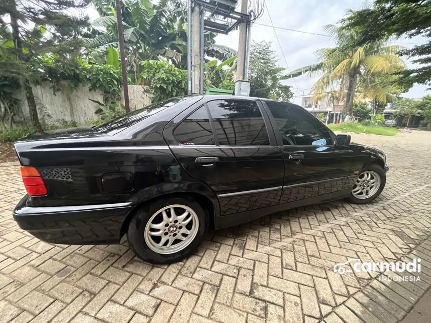 1997 BMW 318i E36 1.8 Manual Sedan