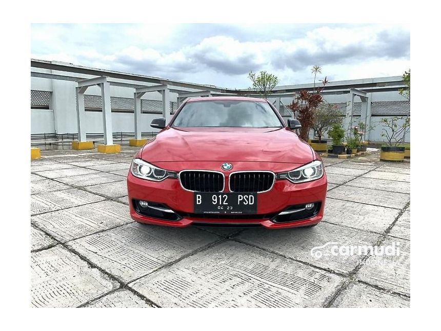 Bmw 3i 13 Sport Sedan Automatic Used Car In Indonesia Others Rp 295 000 000 Carmudi Indonesia