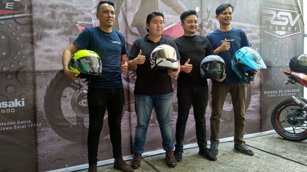 RSV Helmet Hadir di  Dealer  Kawasaki  Central Alexindo 