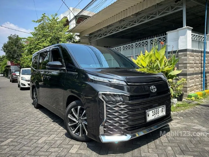 2023 Toyota Voxy (Non Premium Color) MPV