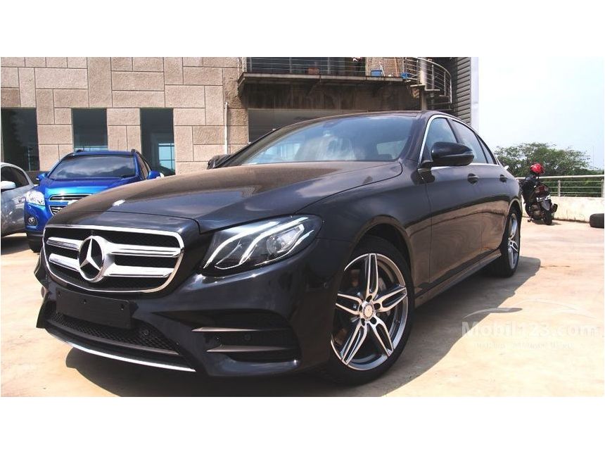 Jual Mobil Mercedes-Benz E300 2017 AMG Line 2.0 di DKI ...