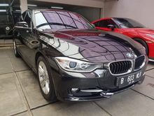 2014 BMW 320i 2.0 Luxury Sedan