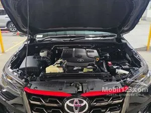 2021 Toyota Fortuner 2.4 VRZ TRD 4X2 SUV