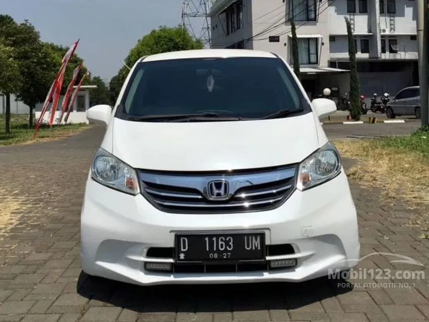 Jual Mobil Honda Freed 2013 S 1.5 di Jawa Barat Automatic MPV Putih Rp 148.000.000