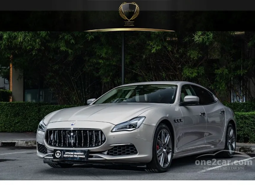 2017 Maserati QUATTROPORTE Sedan
