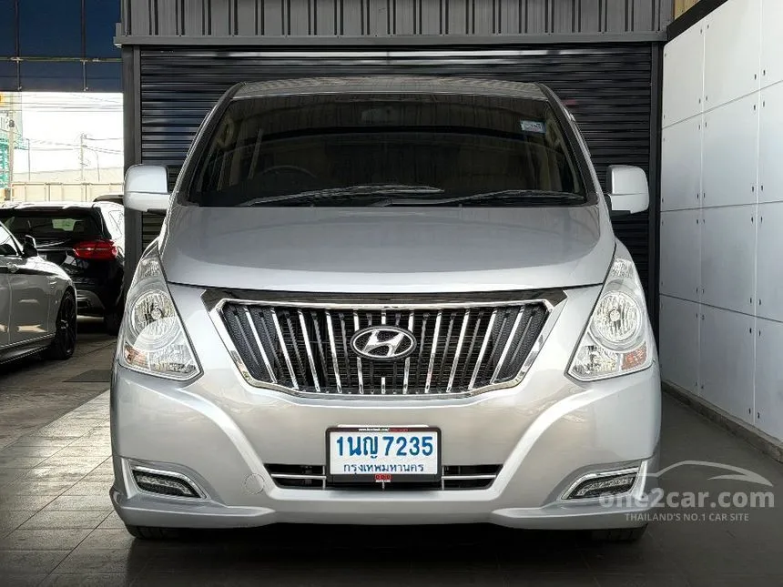 2017 Hyundai H-1 Touring Van