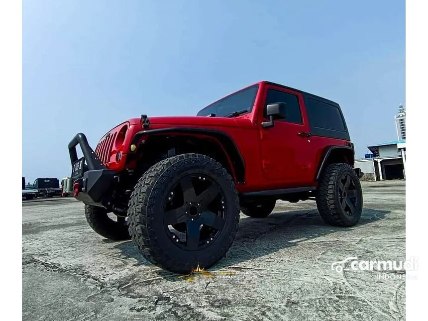 2012 Jeep Wrangler Unlimited Sahara SUV