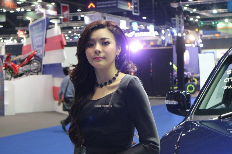 Lihat Cewek Seksi Bangkok Motor Show 2017 1