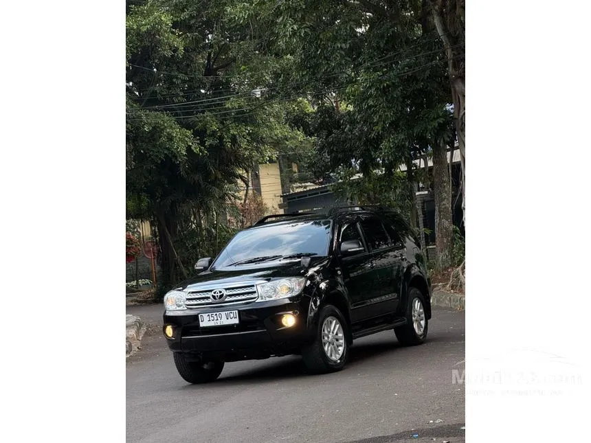 2011 Toyota Fortuner G SUV