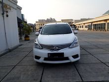 2017 Nissan Grand Livina 1.5 SV MPV putih dp22jtan matic