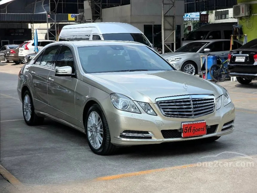 2013 Mercedes-Benz E250 Elegance CDI BlueEFFICIENCY Sedan
