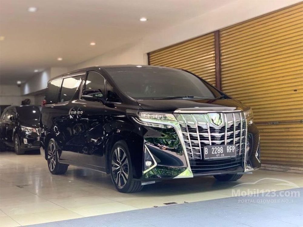 Toyota Alphard Bekas 2020 Varian Tertinggi Ini Baru Jalan 252 KM ...