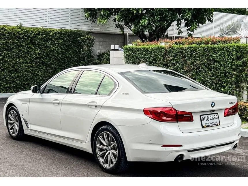 2019 BMW 530e Elite Sedan