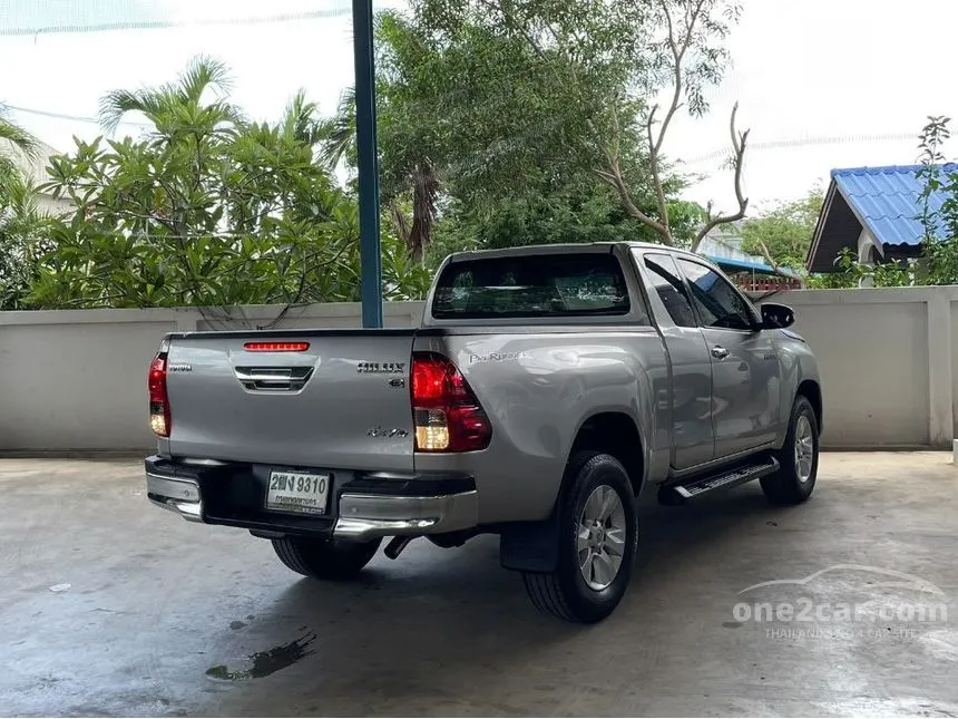 2017 Toyota HILUX REVO E Prerunner Smart Cab Pickup
