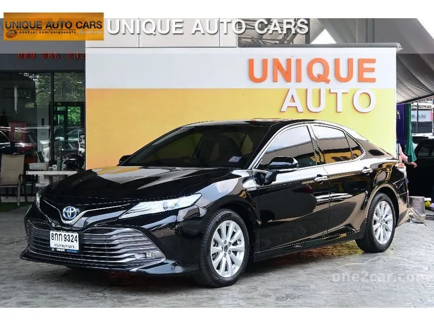 2019 Toyota CAMRY Hybrid Sedan