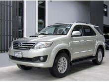 2013 Toyota Fortuner 3.0 (ปี 12-15) V SUV AT