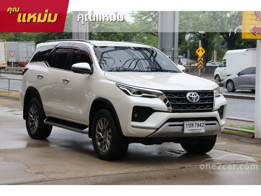 2020 Toyota FORTUNER V SUV