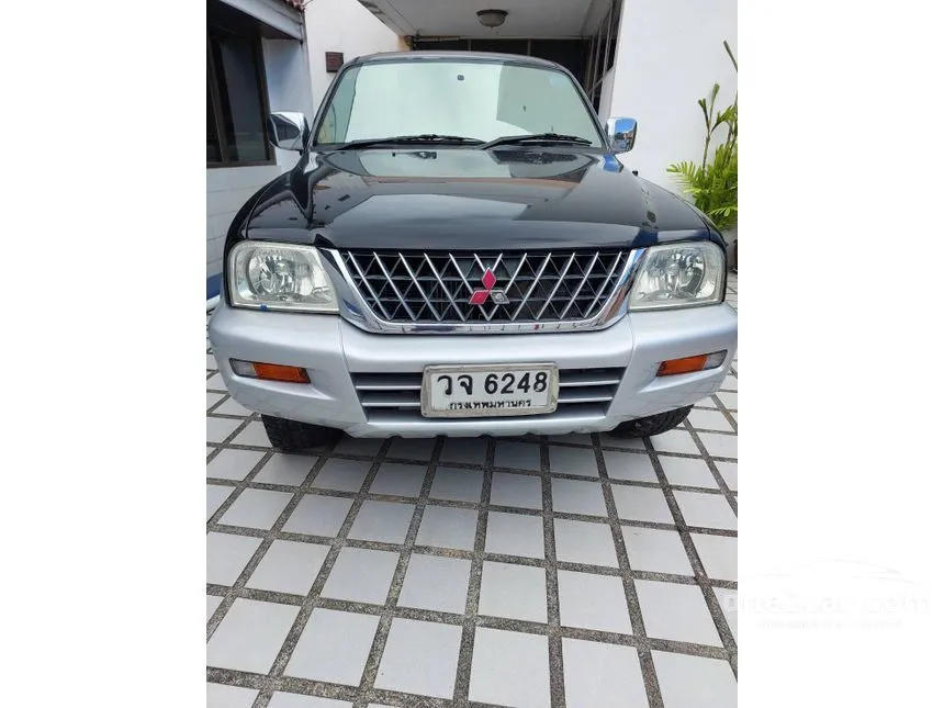 2002 Mitsubishi Strada G-Wagon GLS Wagon