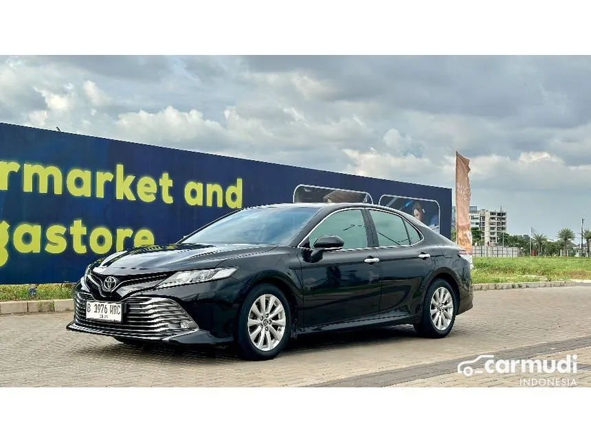 2019 Toyota Camry V Sedan