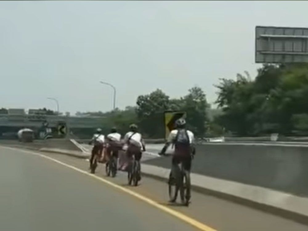 Rombongan Sepeda Masuk Tol Jagorawi, Jasa Marga Ingatkan Bahayanya