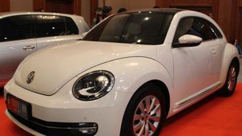 VW Beetle Bekas Koruptor Laku Rp 396 Juta
