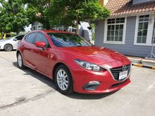 2016 Mazda 3 2.0 (ปี 14-17) C Sports Hatchback AT