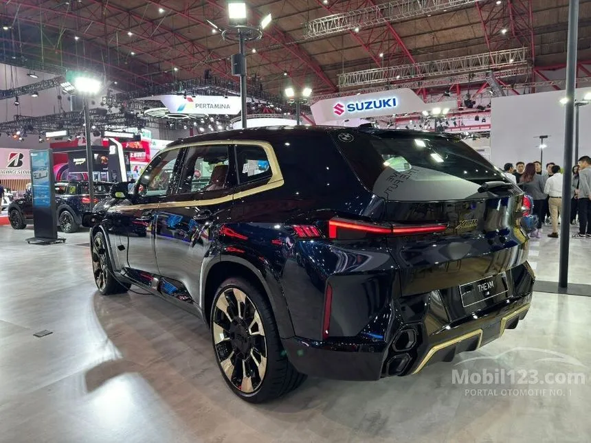 2024 BMW XM Wagon