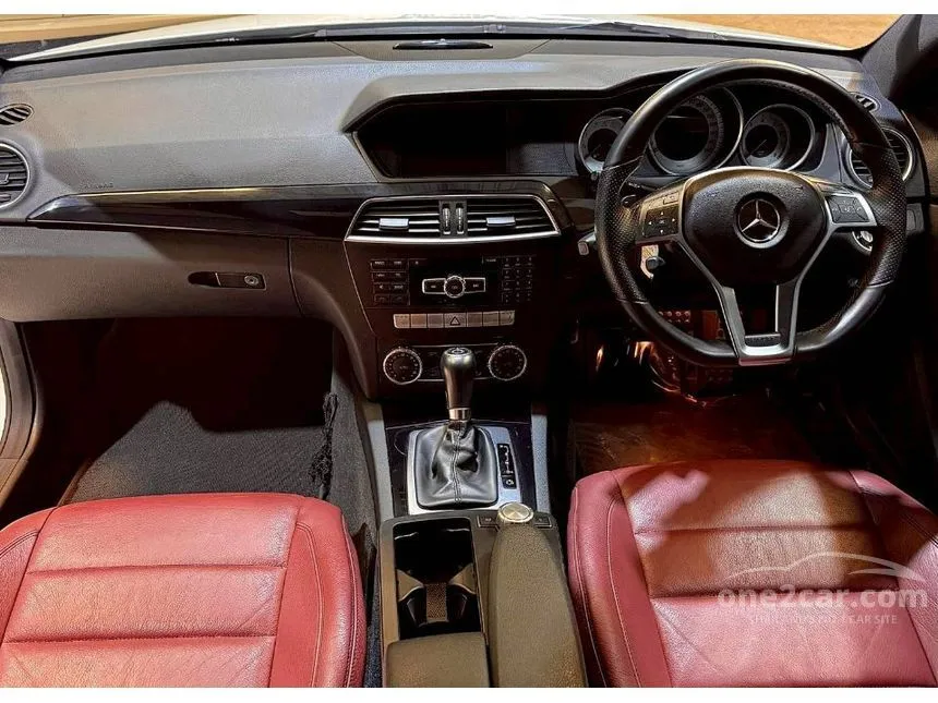 2011 Mercedes-Benz C180 AMG BlueEFFICIENCY Coupe