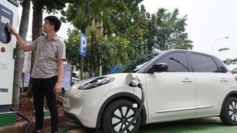 Alasan Wuling Keukeuh Pakai Colokan GB/T untuk Semua Mobil Listrik Mereka di Indonesia
