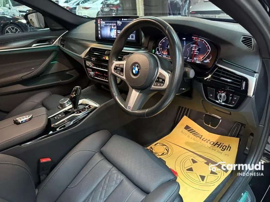 2023 BMW 520i M Sport Sedan
