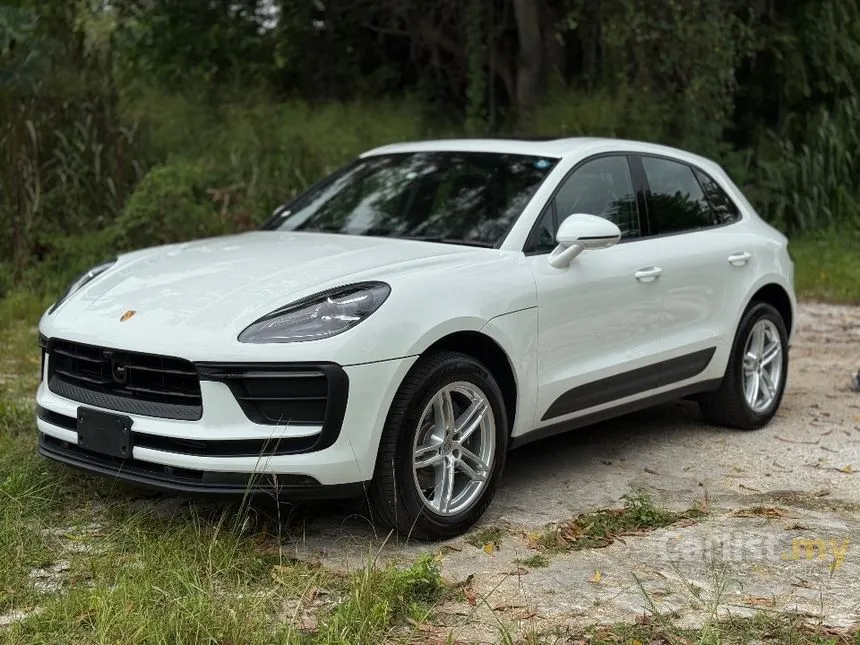 2022 Porsche Macan SUV