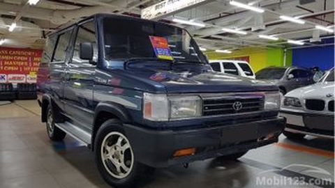 Jangan Keliru, Ini Bedanya Toyota Kijang Grand Extra 1.5 dan 1.8
