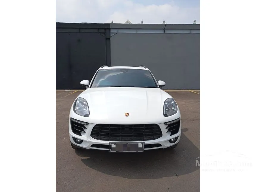 2017 Porsche Macan SUV