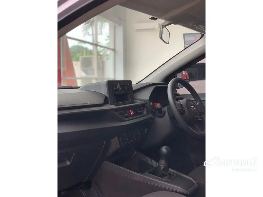 2025 Daihatsu Ayla M Hatchback