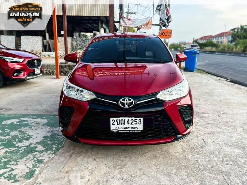 2022 Toyota YARIS Entry Hatchback